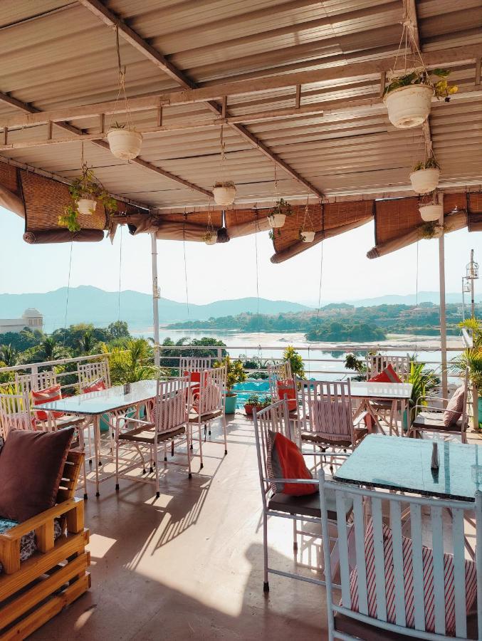 Musafir Hostel อุเดเปอร์ ภายนอก รูปภาพ