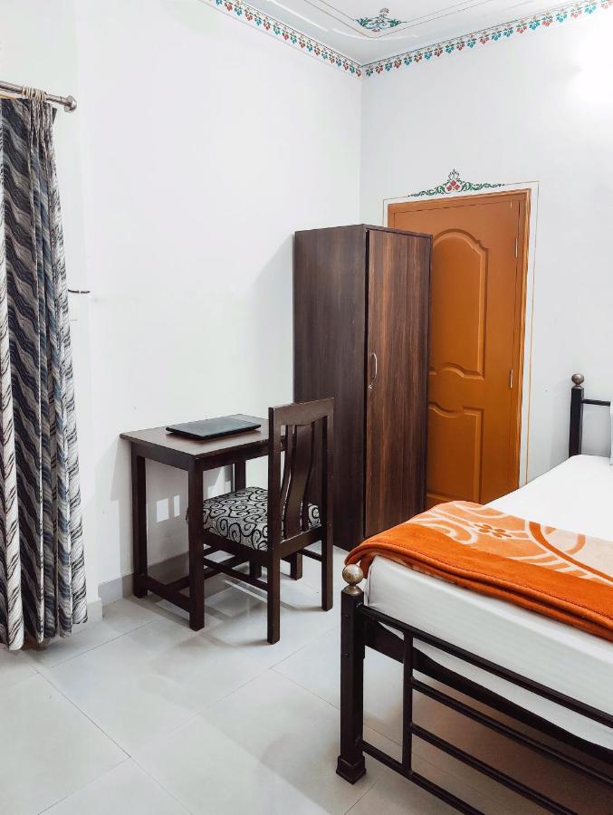 Musafir Hostel อุเดเปอร์ ภายนอก รูปภาพ