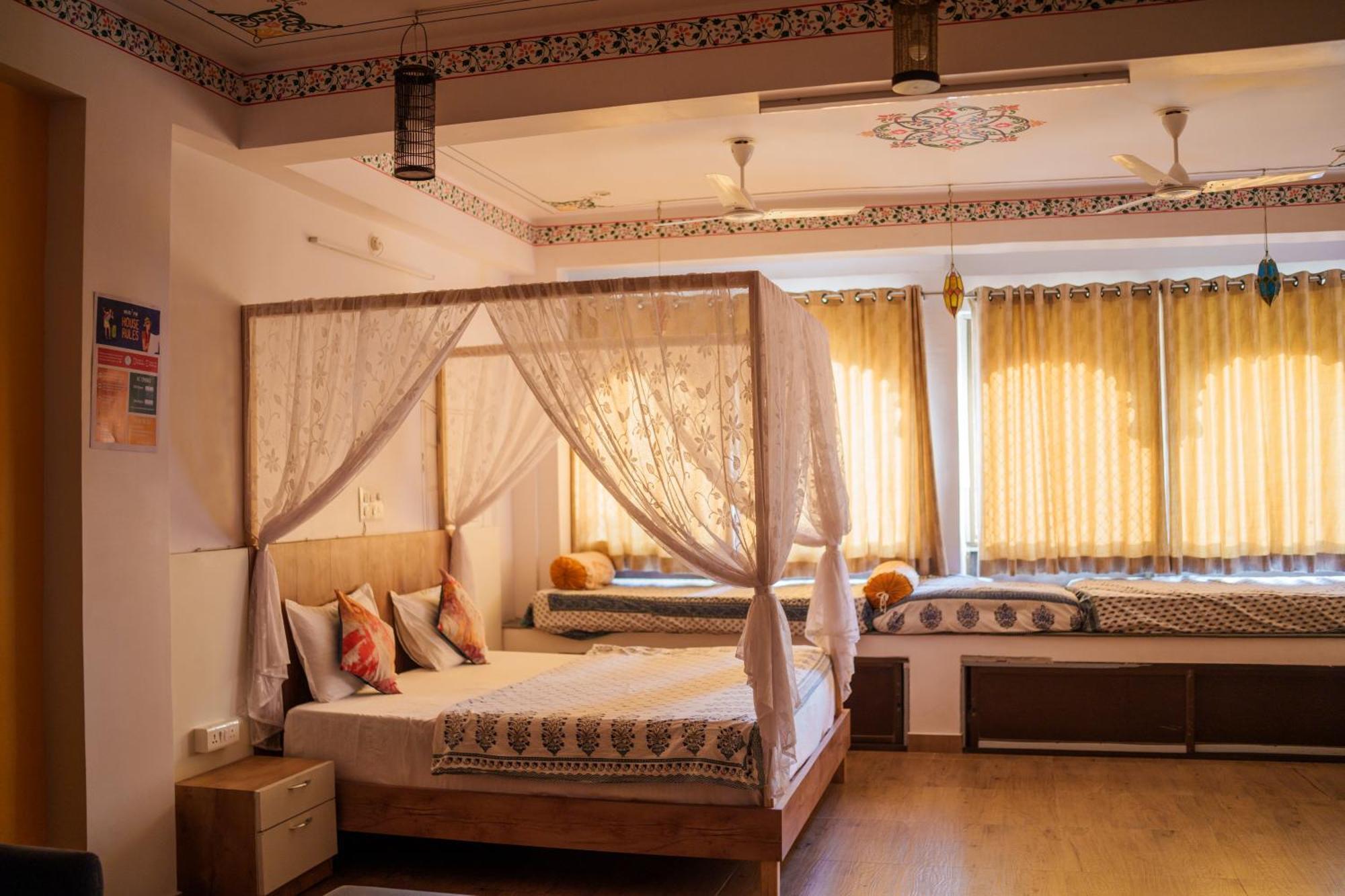 Musafir Hostel อุเดเปอร์ ภายนอก รูปภาพ