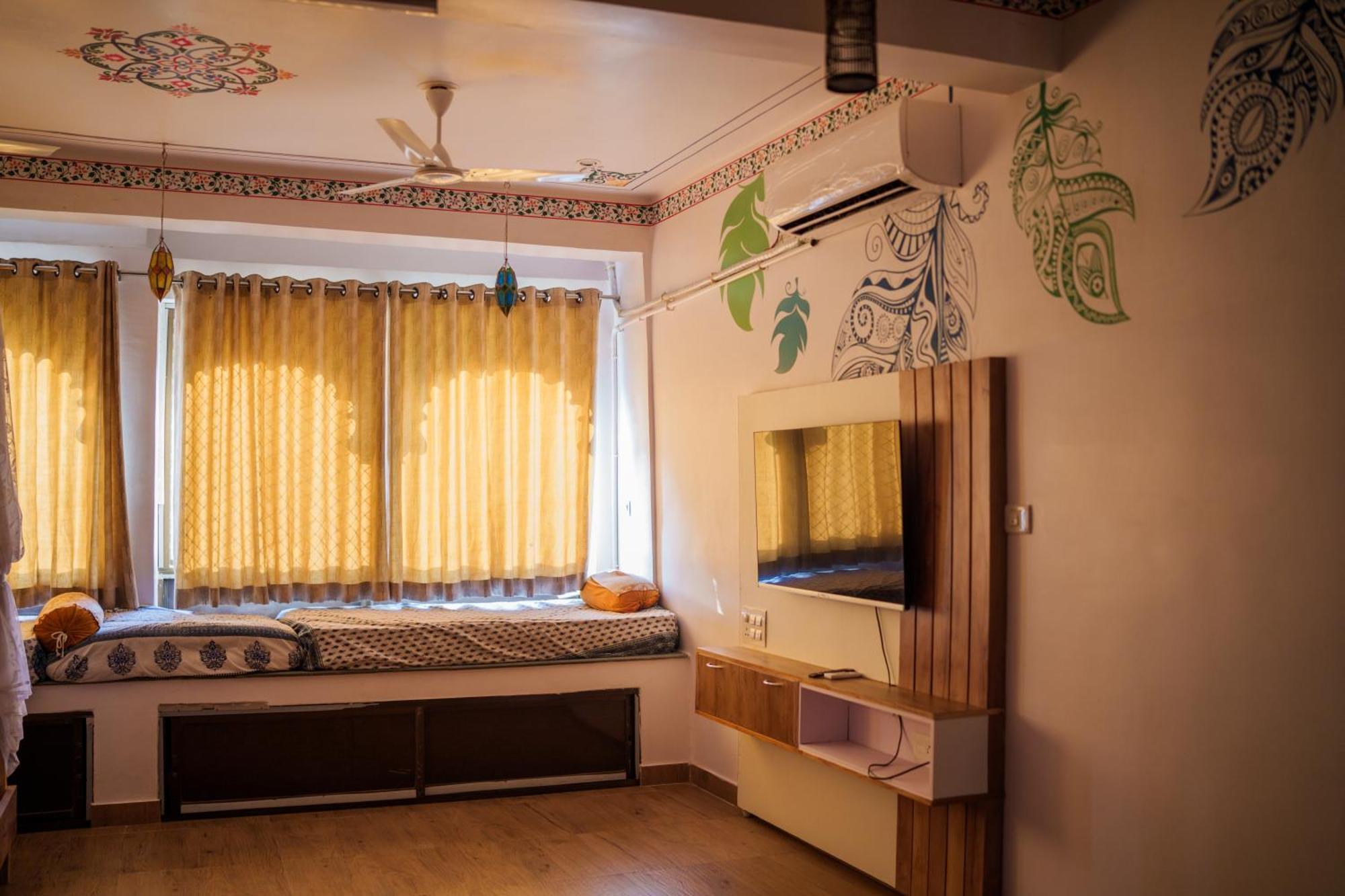 Musafir Hostel อุเดเปอร์ ภายนอก รูปภาพ