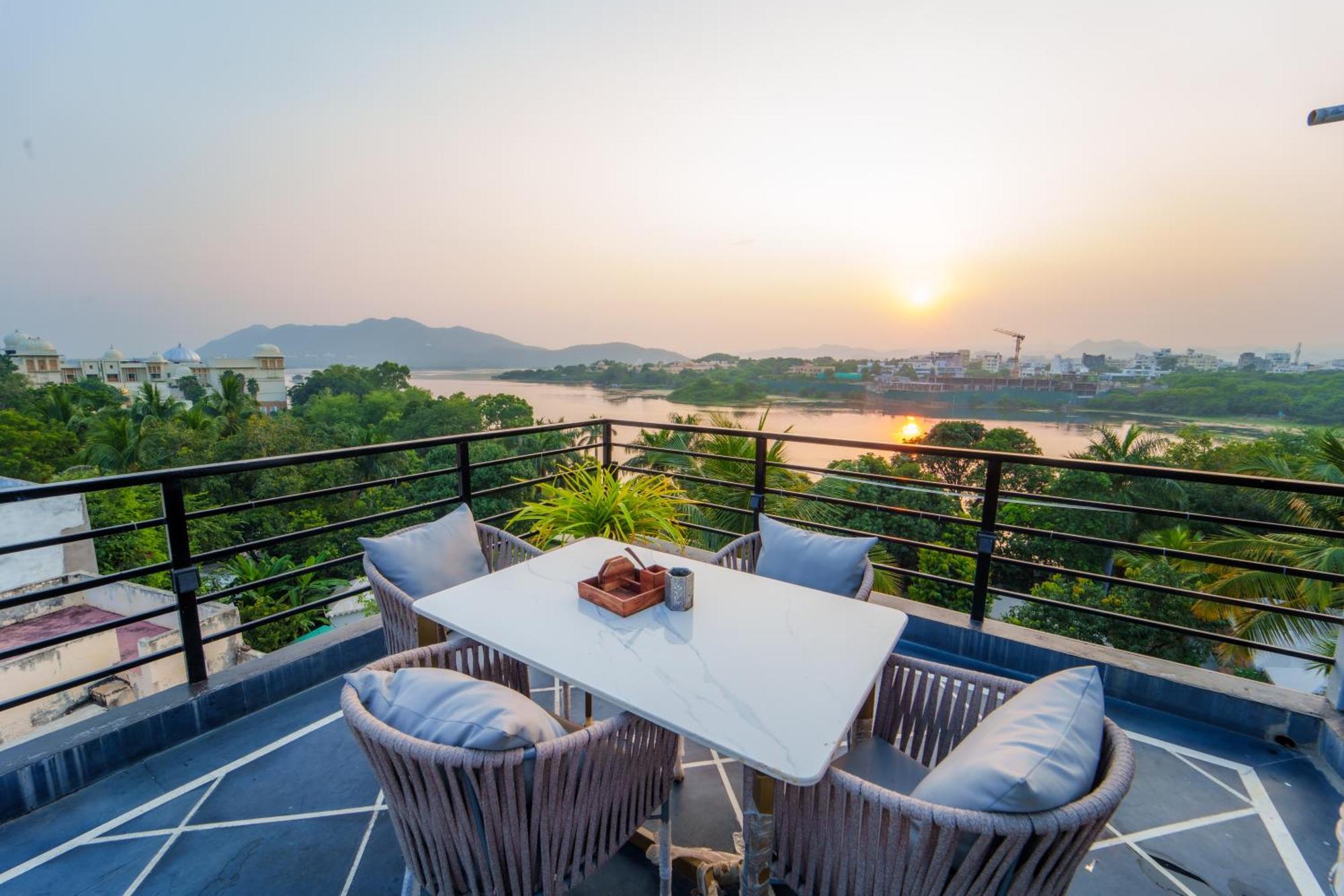 Musafir Hostel อุเดเปอร์ ภายนอก รูปภาพ