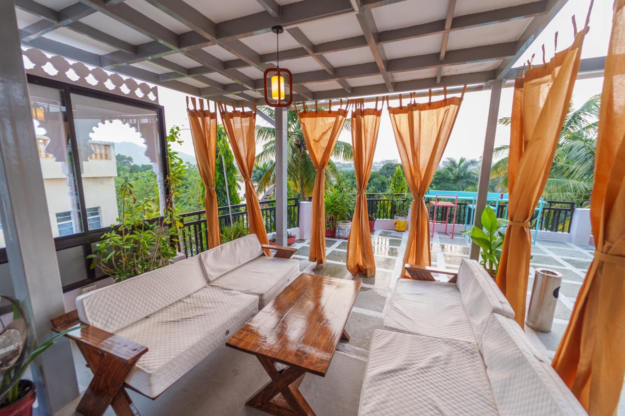 Musafir Hostel อุเดเปอร์ ภายนอก รูปภาพ